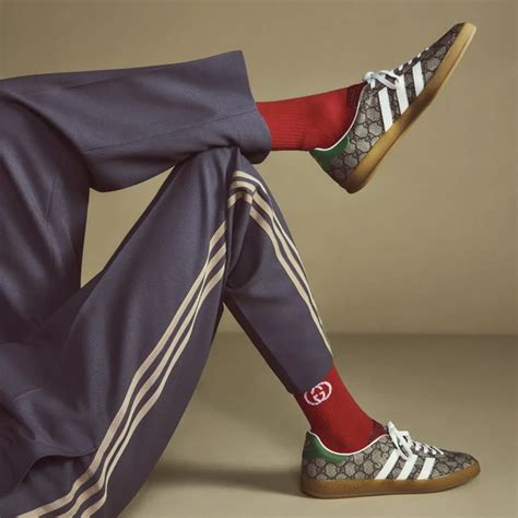 gucci adidas takım elbise|adidas x gucci gazelle.